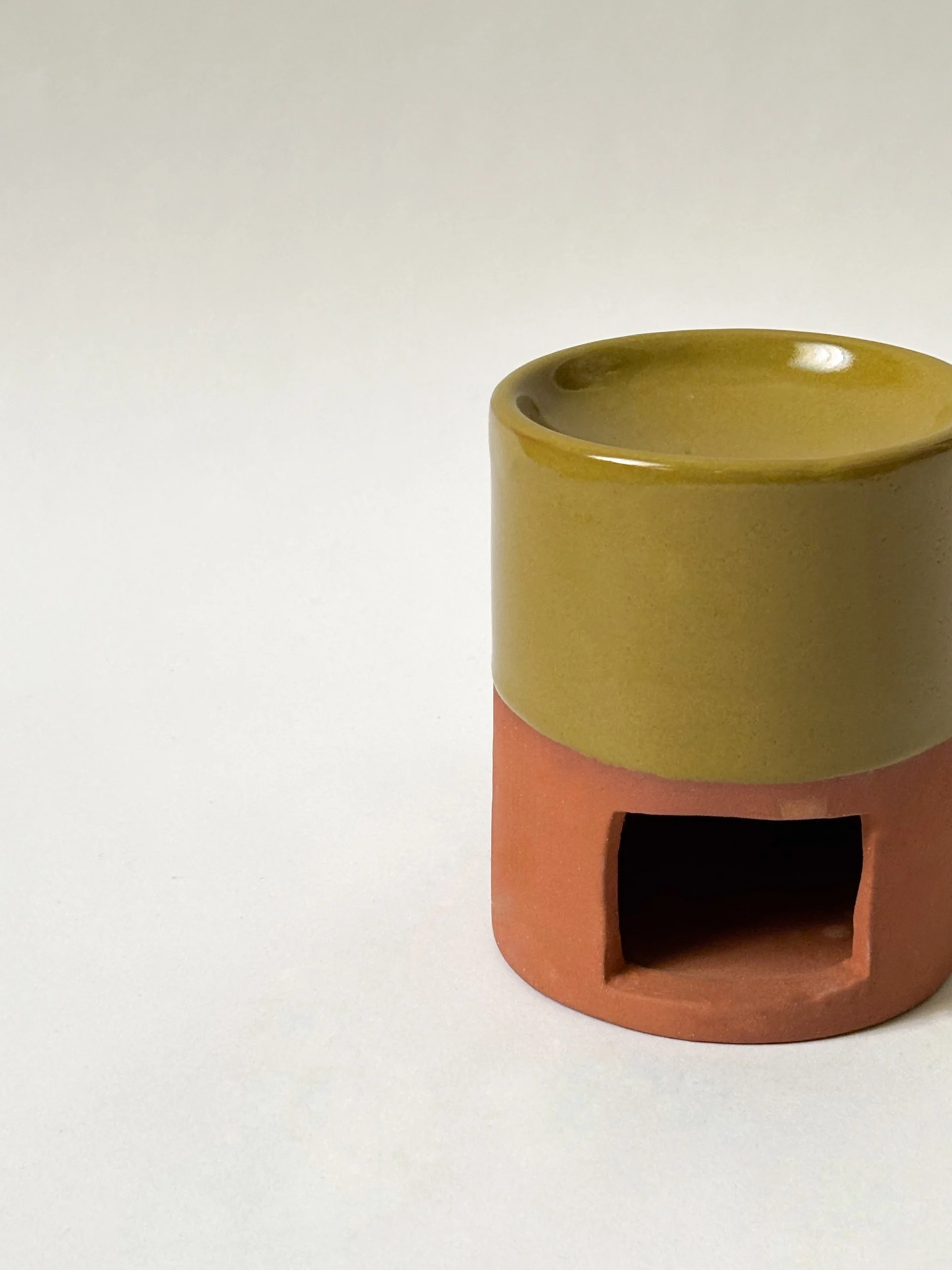 Rowe light olive - Image 2